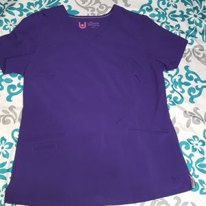 Like new Urbane performance scrub top